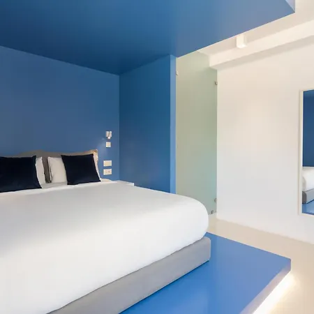 Color Cube Apartment